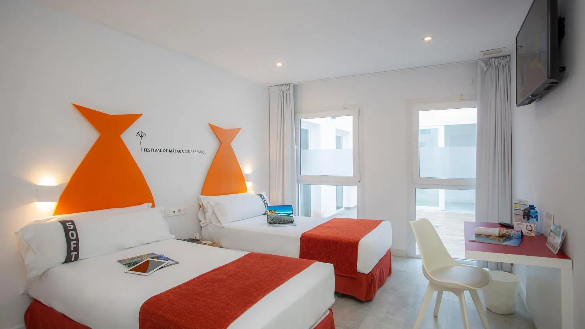 Casual Del Mar Malaga Hotel