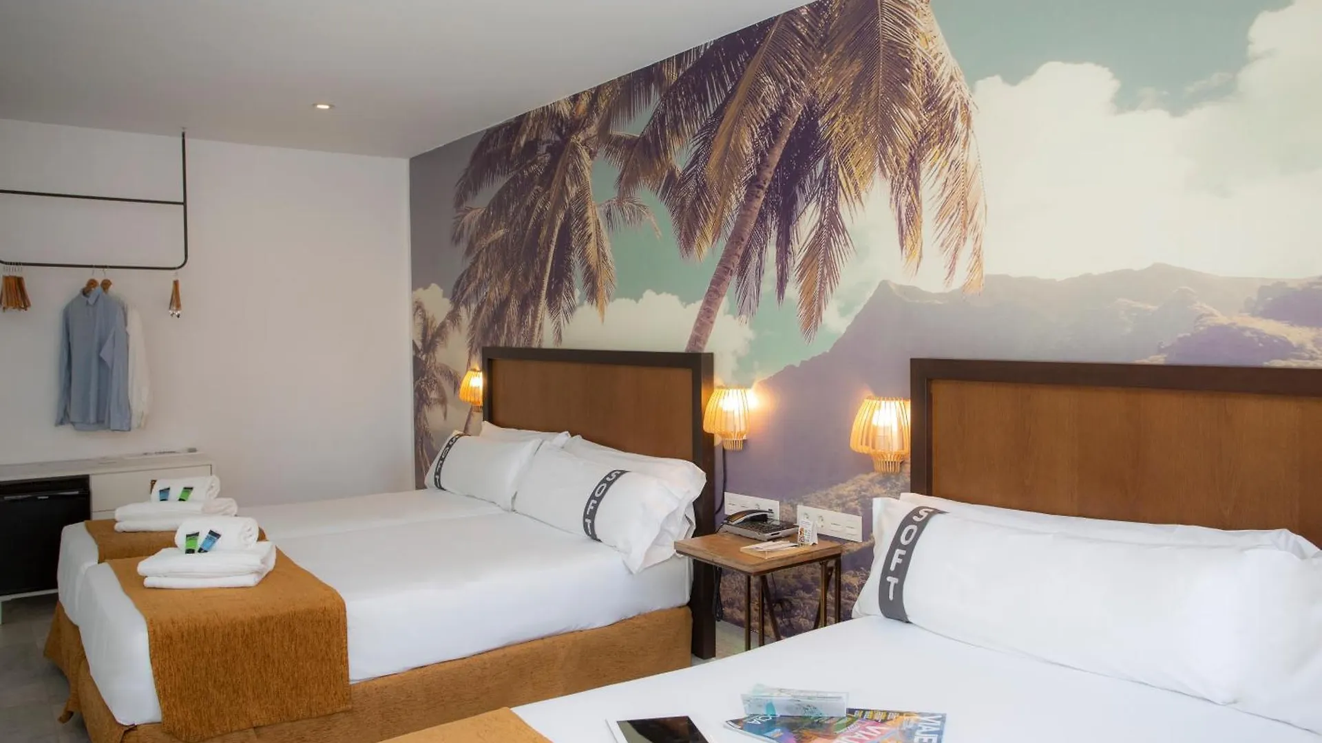 Casual Del Mar Malaga Hotel
